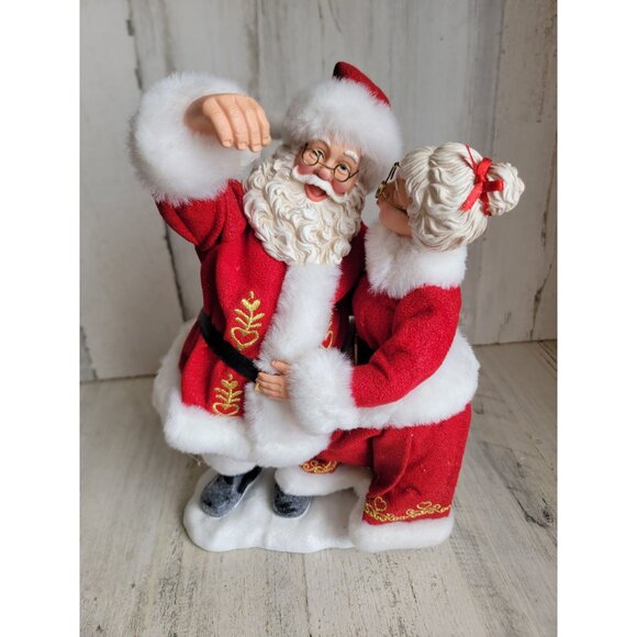 Clothtique possible dreams a home like no other Mistletoe Mrs Mr Claus xmas - Picture 1 of 9